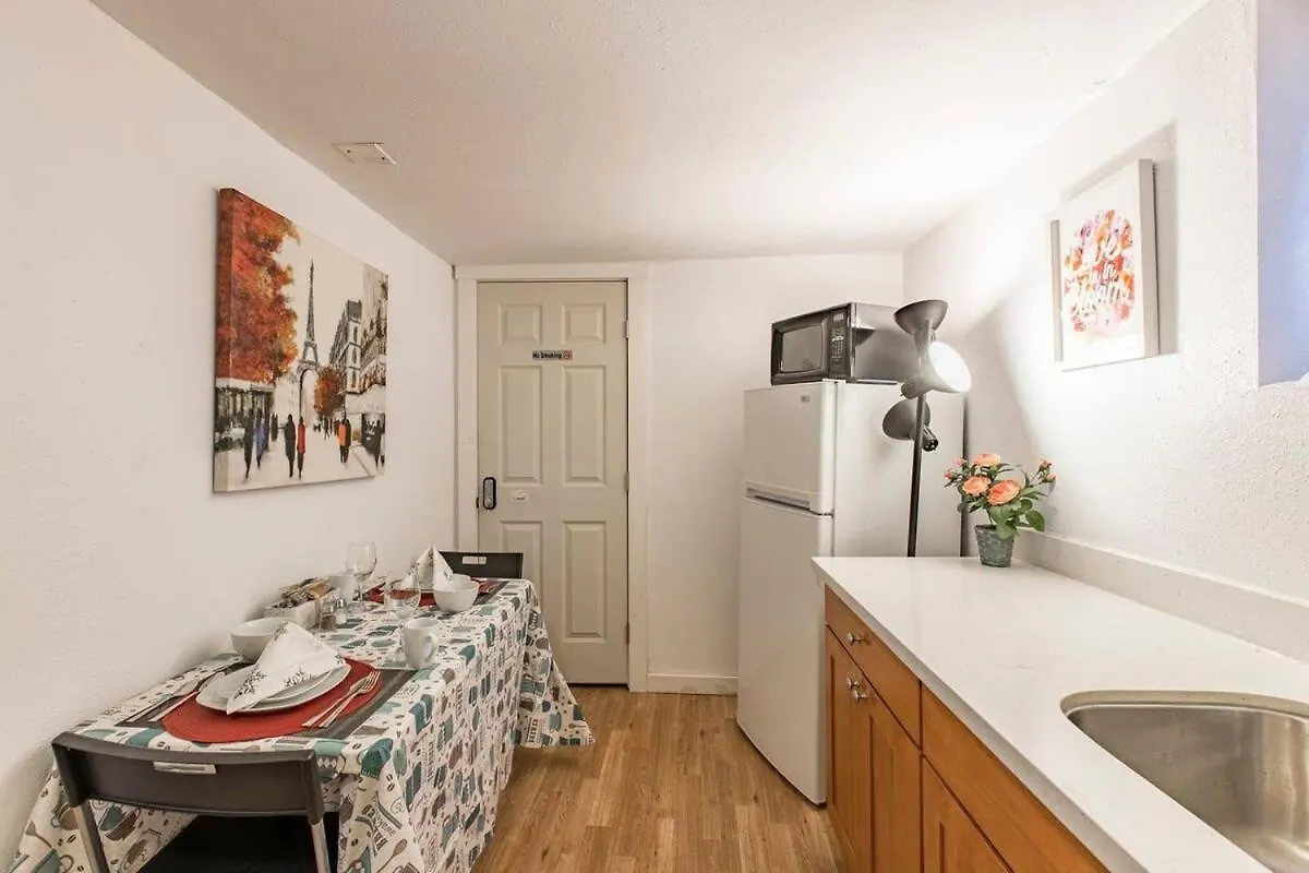 Apartment A-Lake Union One Br Apartment- Sleep 4 Seattle United States