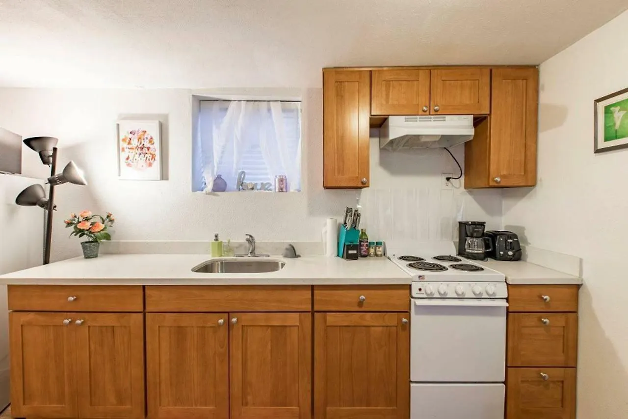 A-Lake Union One Br Apartment- Sleep 4 Seattle Apartment